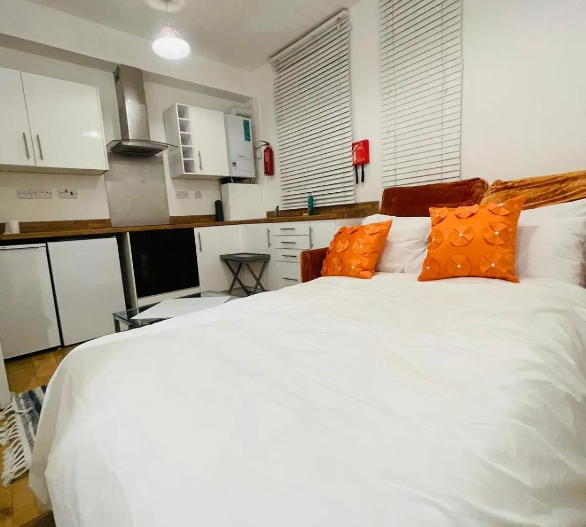 Ground Floor 3Bed Tower Bridge Shard View With Riverview London Apartment